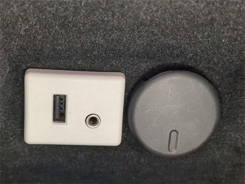 Used 2015 Cadillac SRX Luxury w/ Driver Awareness Package image 26