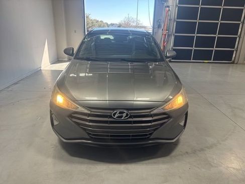 Used 2019 Hyundai Elantra SE image 20