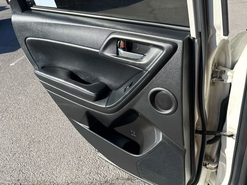 Used 2014 Subaru Forester 2.0XT Touring image 13