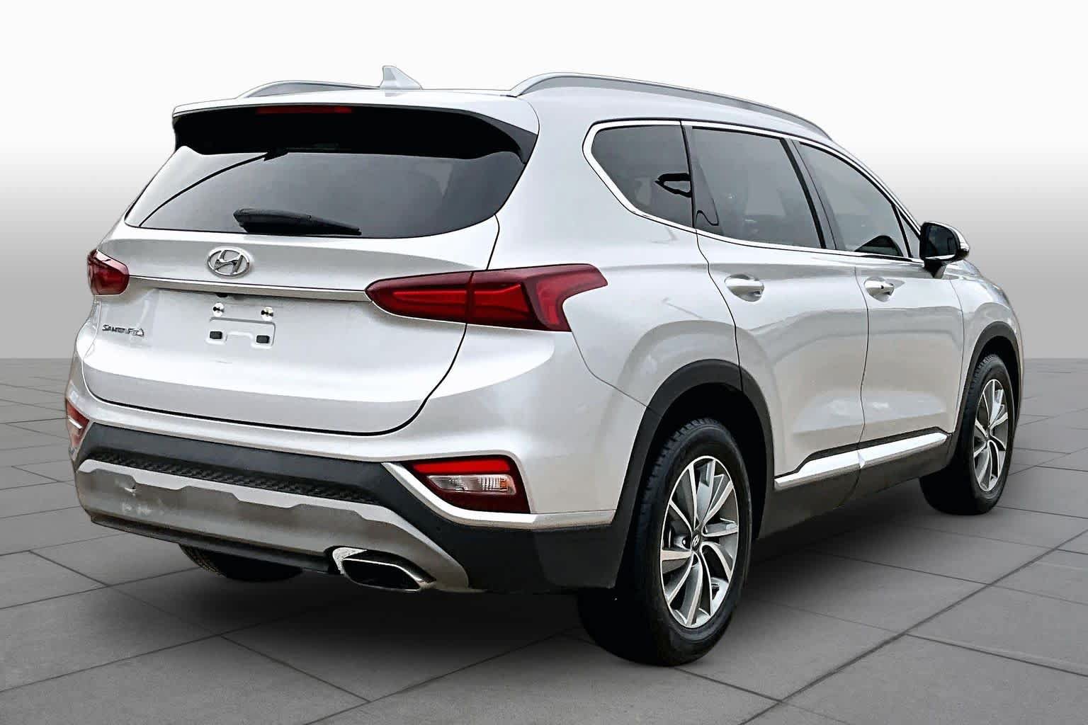 Used 2019 Hyundai Santa Fe Limited FWD image 12