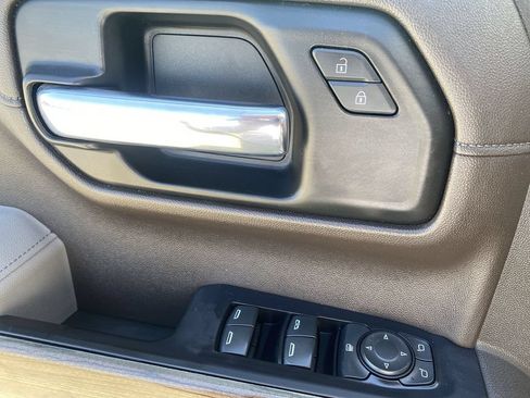 Used 2020 Chevrolet Silverado 1500 LT Trail Boss AWD/4WD image 22
