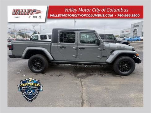 Certified 2022 Jeep Gladiator Sport AWD/4WD image 1