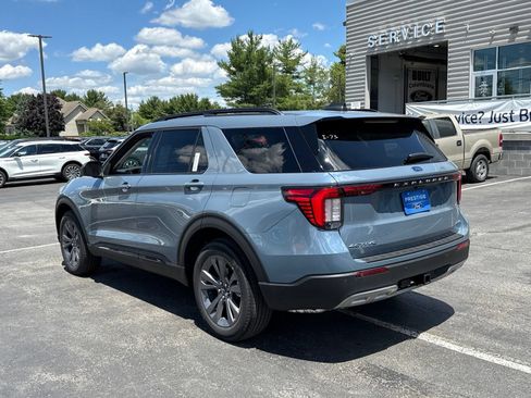 New 2026 Ford Explorer Active w/ Active Comfort Package AWD/4WD image 4