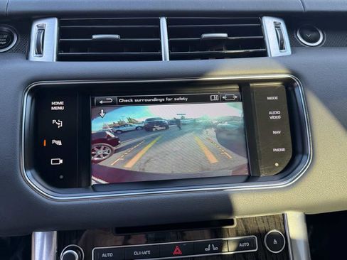 Used 2014 Land Rover Range Rover Sport HSE image 11