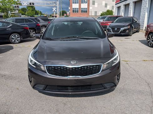 Used 2018 Kia Forte LX image 3