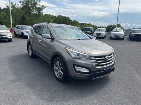 Used 2016 Hyundai Santa Fe Sport 2.0T AWD/4WD image 2