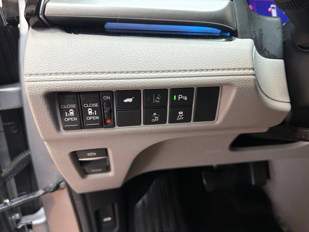 Used 2019 Honda Odyssey Elite image 24