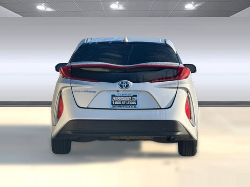 Used 2021 Toyota Prius Prime LE image 9
