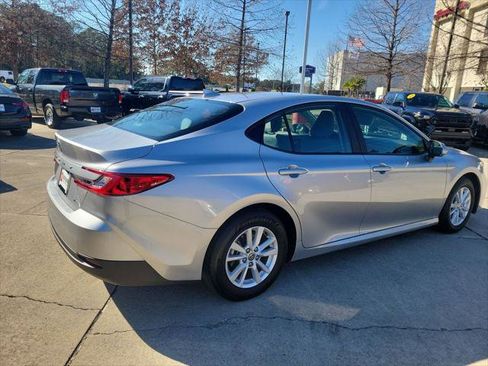 Certified 2025 Toyota Camry LE image 7