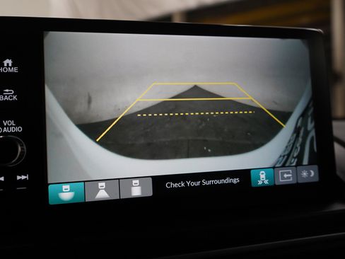 Used 2025 Honda Pilot EX-L image 33