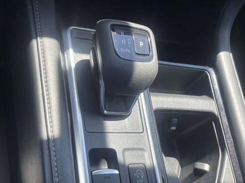 Used 2024 Nissan Pathfinder SV FWD image 19