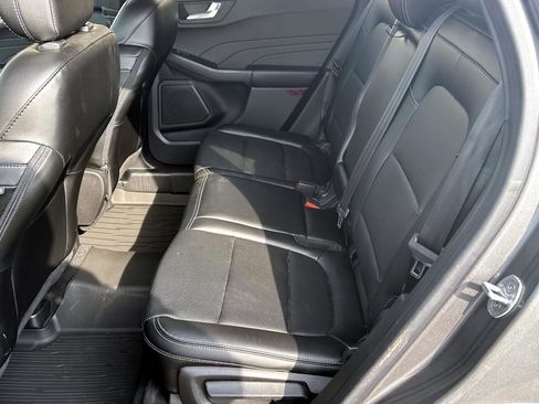 Used 2022 Ford Escape SEL image 12