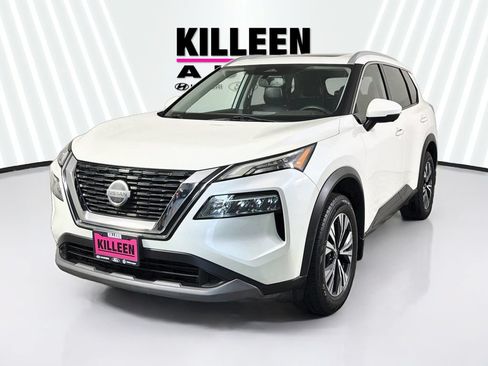 Used 2021 Nissan Rogue SV w/ Premium Package FWD image 3