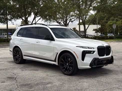 Used 2024 BMW X7 M60i w/ Executive Package AWD/4WD image 11