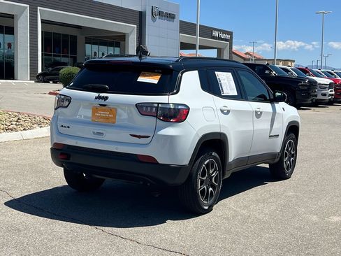 Certified 2025 Jeep Compass Trailhawk AWD/4WD image 6