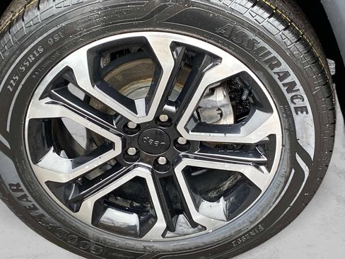 Used 2022 Jeep Compass Limited AWD/4WD image 27