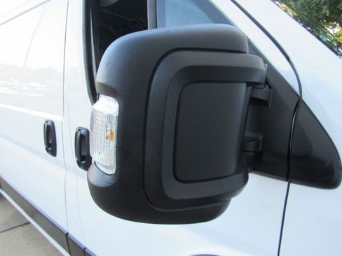 Used 2023 RAM ProMaster 2500 FWD image 25