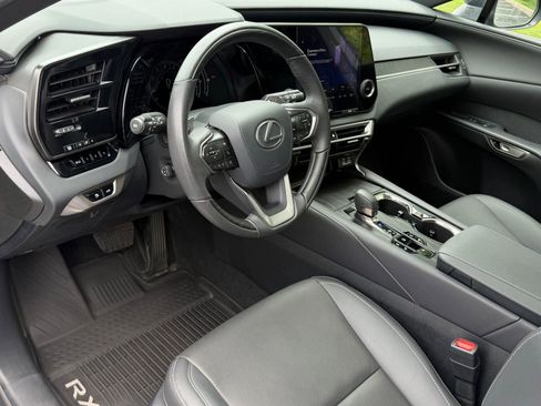 Used 2024 Lexus RX 350 Premium w/ Accessory Package (Z1) AWD/4WD image 4