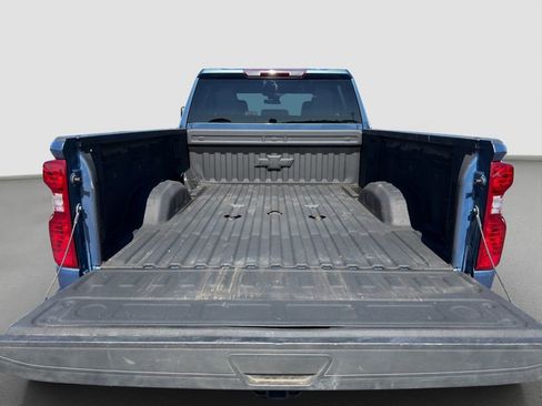 Used 2024 Chevrolet Silverado 2500 LT AWD/4WD image 30
