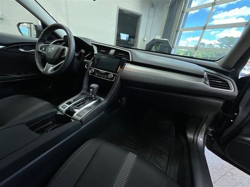 Used 2018 Honda Civic EX image 27