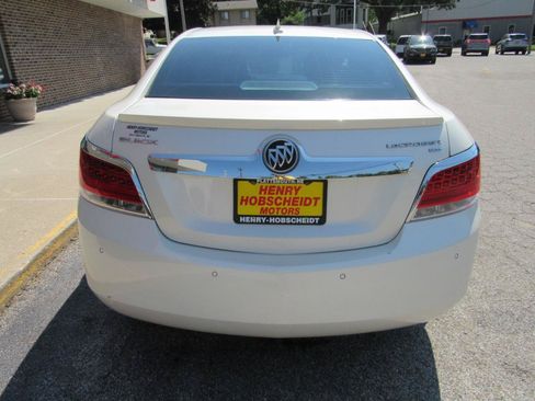 Used 2011 Buick LaCrosse CXL w/ Luxury Package FWD image 3