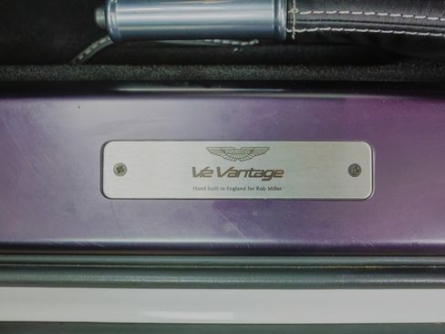 Used 2011 Aston Martin V12 Vantage Coupe image 47