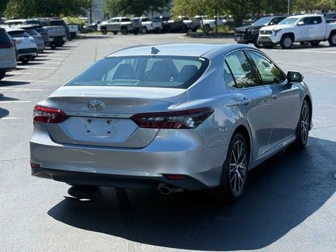 Used 2023 Toyota Camry XLE FWD image 8