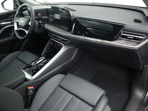 Used 2025 Audi Q5 Premium Plus w/ Premium Plus image 20