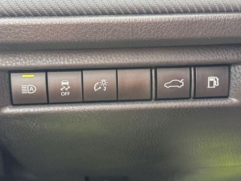 Used 2025 Toyota Camry SE FWD image 24