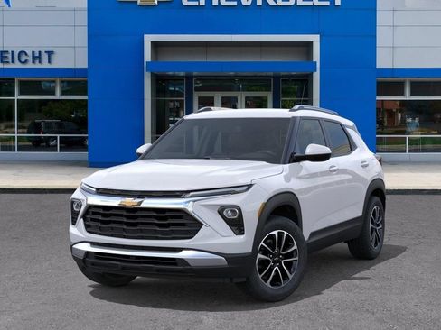 New 2026 Chevrolet TrailBlazer LT w/ LT Cold Weather Package FWD image 6