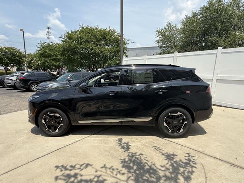 New 2026 Kia Sportage SX image 6