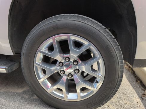 Used 2016 GMC Yukon SLT RWD image 5