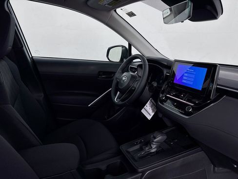 New 2026 Toyota Corolla Cross LE image 32