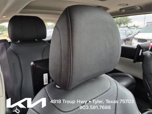 Used 2024 Kia Carnival SX Prestige FWD image 14