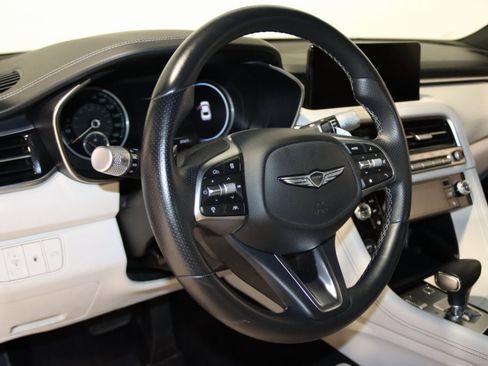 Used 2024 Genesis G70 2.5T image 36