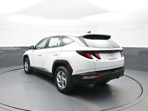 Certified 2023 Hyundai Tucson SE image 8