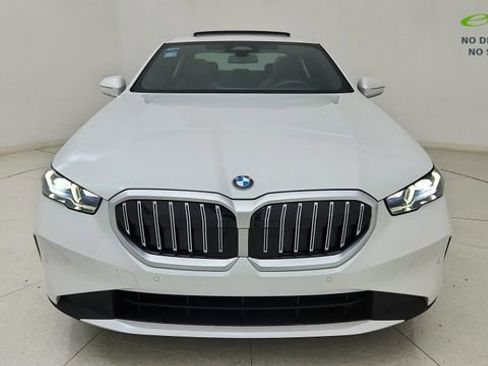 Used 2026 BMW 530i RWD image 13