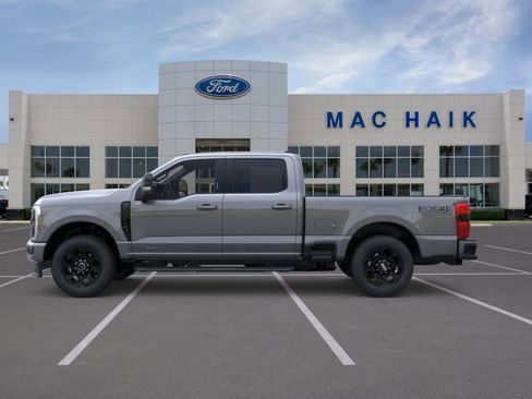 New 2026 Ford F250 Lariat w/ Black Appearance Package AWD/4WD image 3
