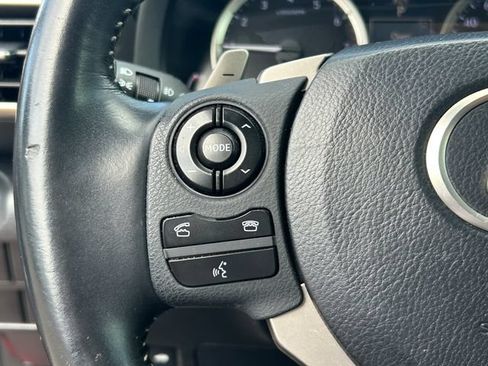 Used 2015 Lexus IS 250 RWD image 19