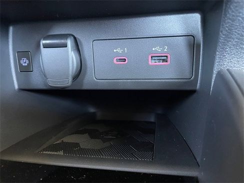 New 2025 Nissan Versa SR w/ Trunk Package image 22