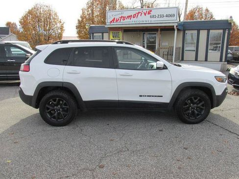 Used 2019 Jeep Cherokee Latitude image 20