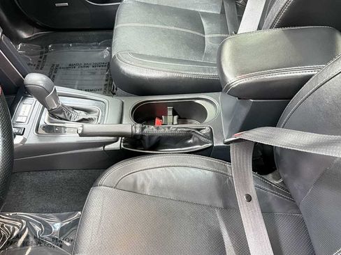 Used 2017 Subaru Forester 2.5i Touring AWD/4WD image 23