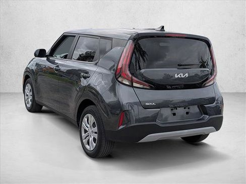 Used 2024 Kia Soul LX FWD image 7
