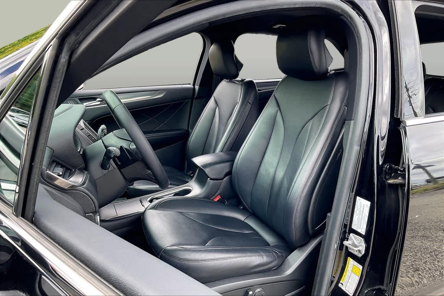 Used 2019 Lincoln MKC Premiere AWD/4WD image 8