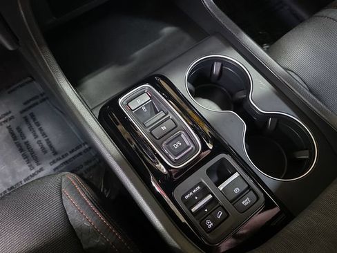 Used 2025 Honda Pilot Sport image 30