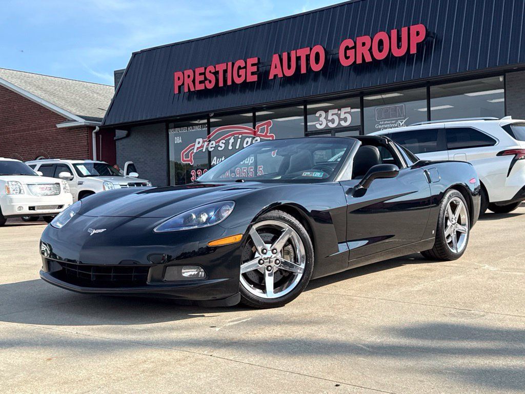 Used 2008 Chevrolet Corvette Coupe w/ Preferred Equipment Group RWD image 21
