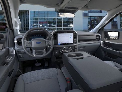 New 2026 Ford F150 XLT w/ XLT Chrome Appearance Package image 9