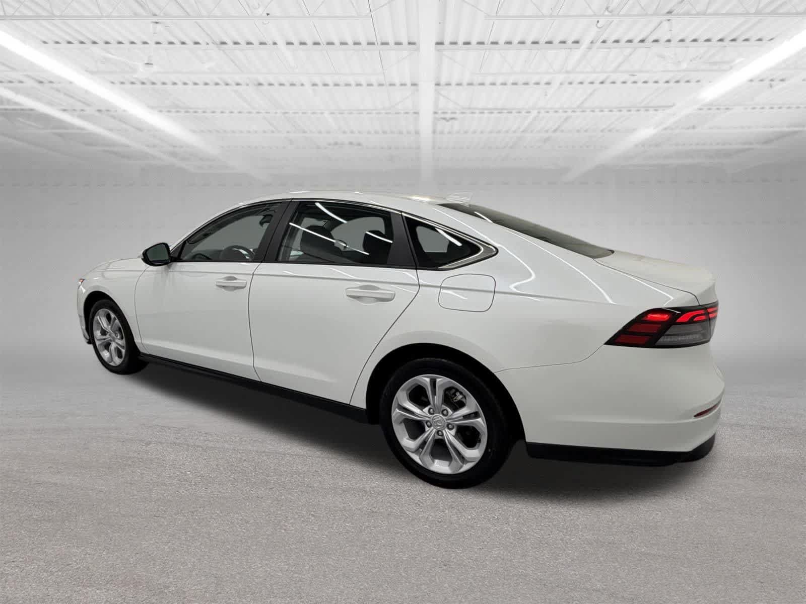 Used 2024 Honda Accord LX image 3