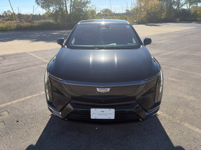 Used 2026 Cadillac Optiq Sport 2 w/ LPO, Floor Liner Package AWD/4WD image 2