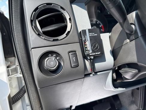 Used 2015 Ford F250 XL w/ Power Equipment Group AWD/4WD image 28